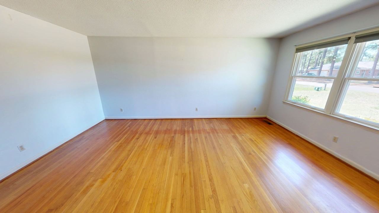 5904 Weatherford Rd - Photo 5 of 31