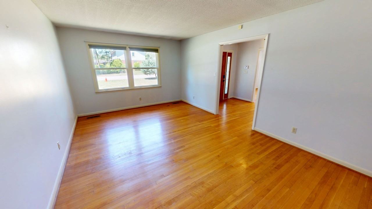 5904 Weatherford Rd - Photo 6 of 31
