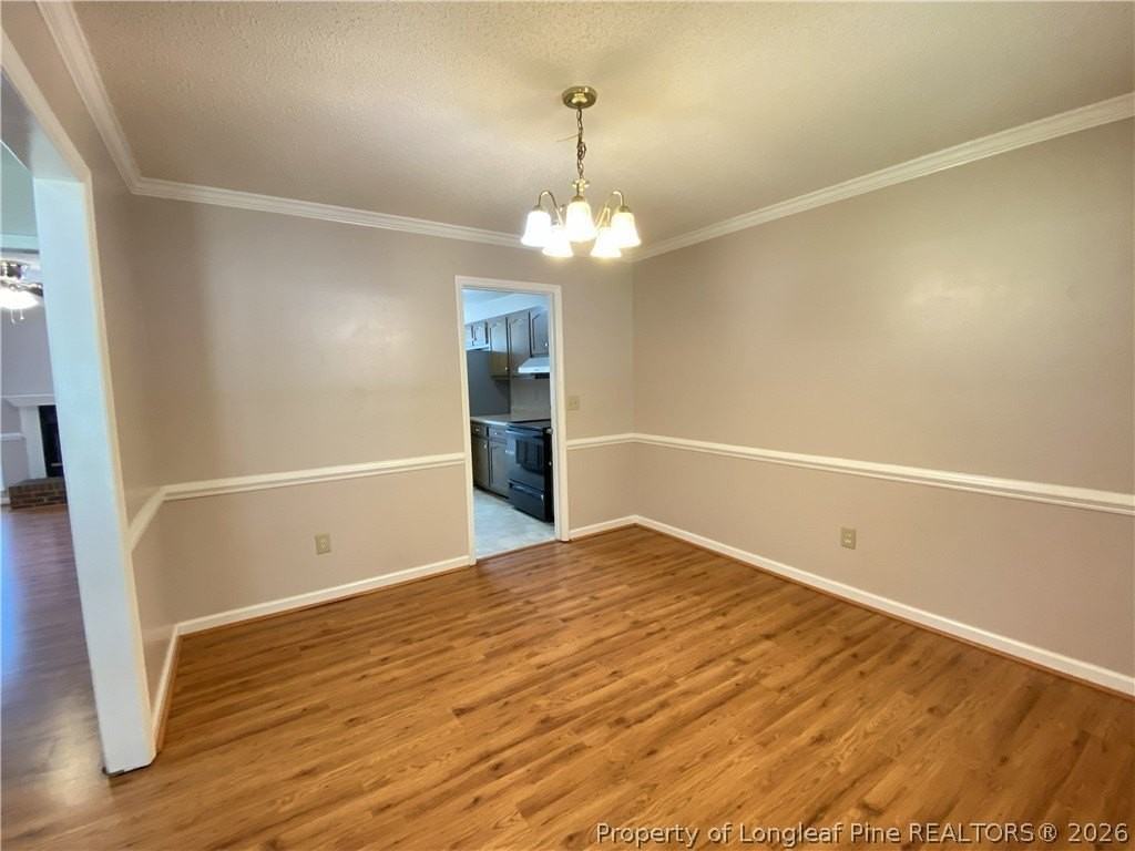 21 Pineridge Dr - Photo 3 of 19