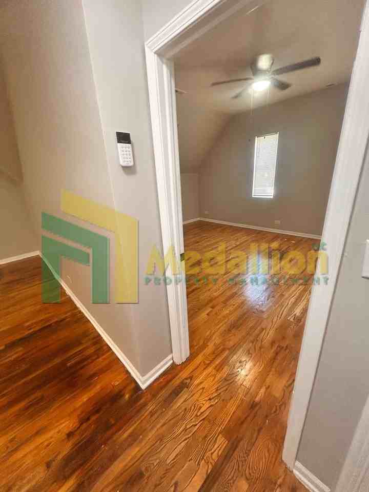 4700 W Monroe St #2 - Photo 5 of 17