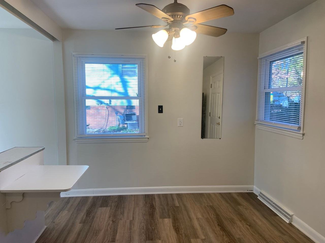 1409 Caldwell St - Photo 4 of 11