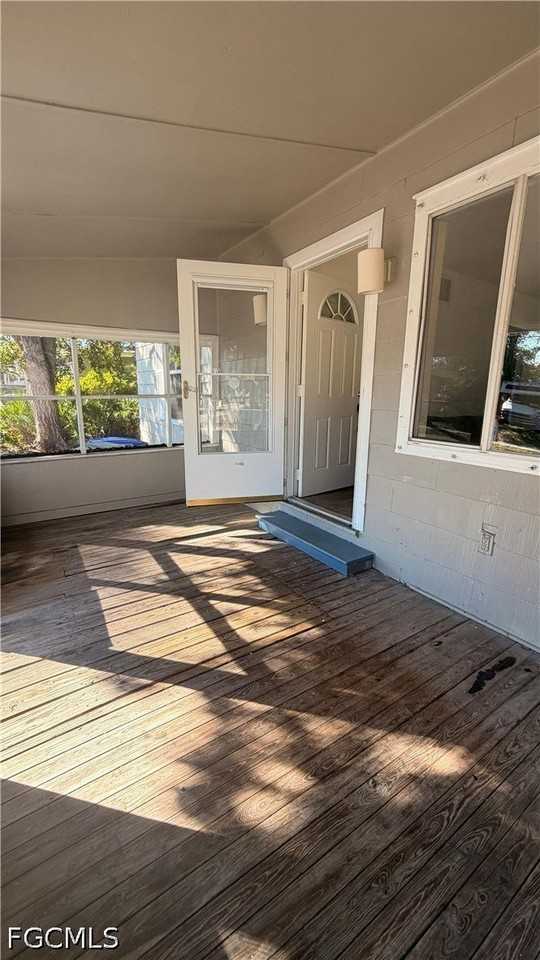 2039 Kurtz St - Photo 3 of 15