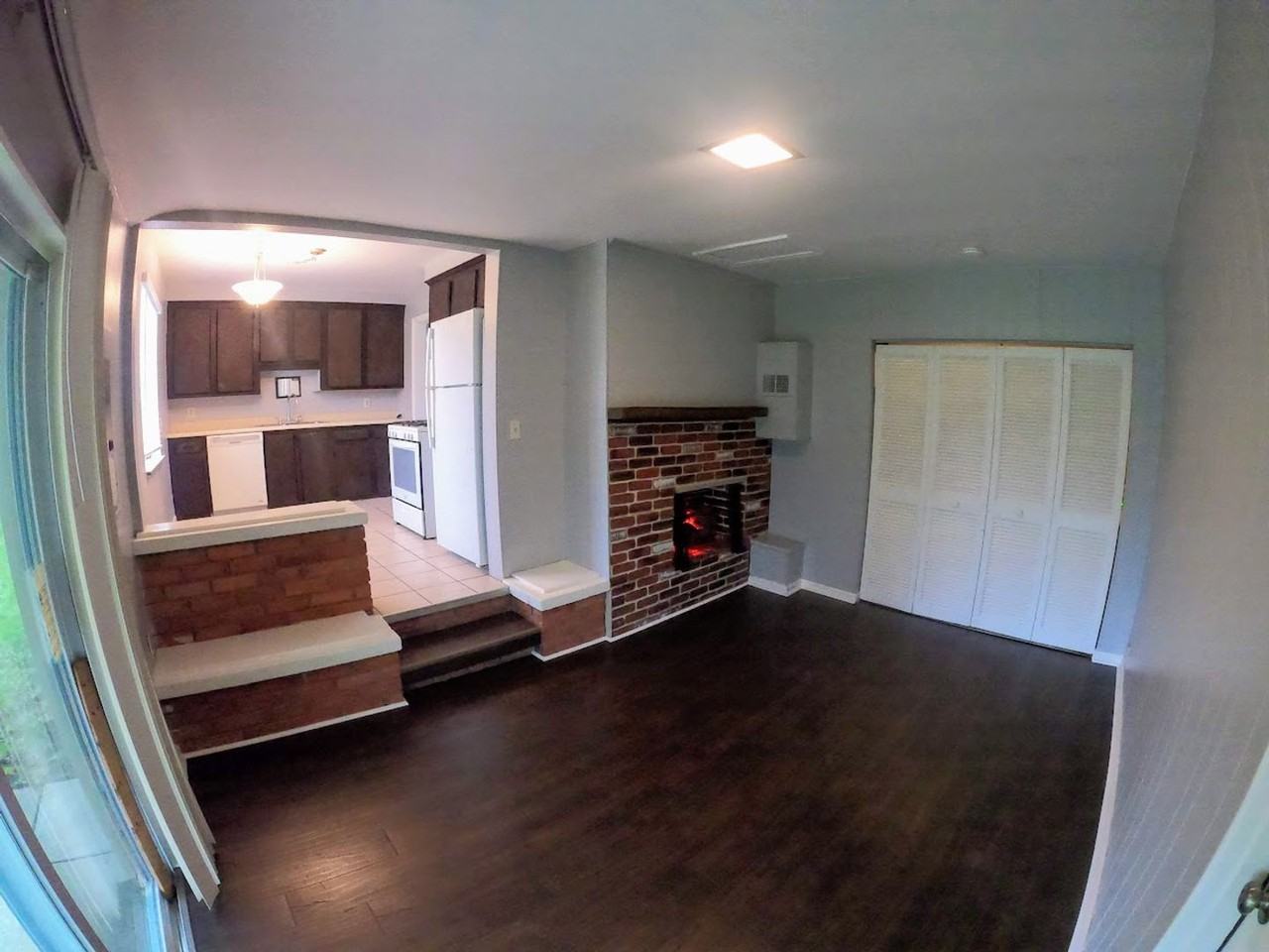 23085 Floral St - Photo 7 of 15