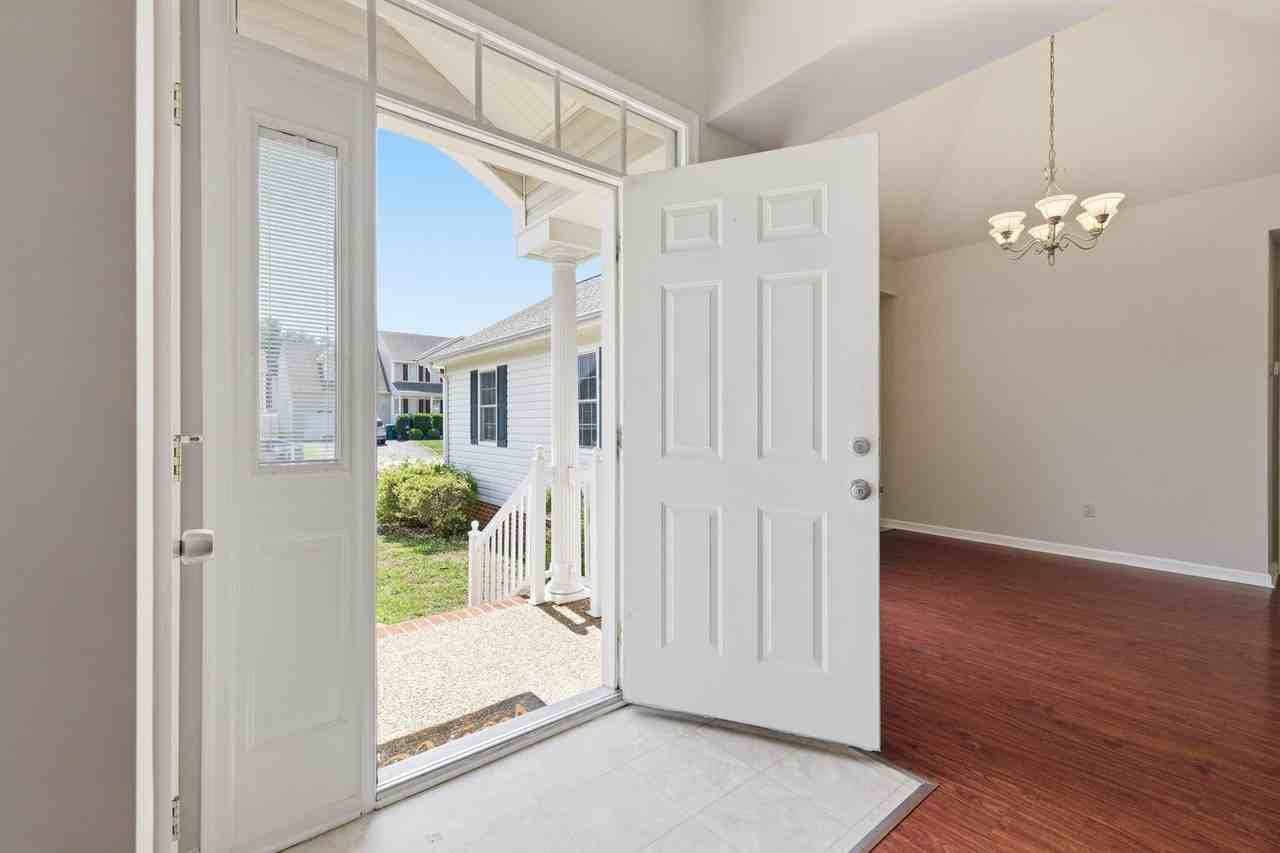 104 Brijidan Ln - Photo 3 of 25