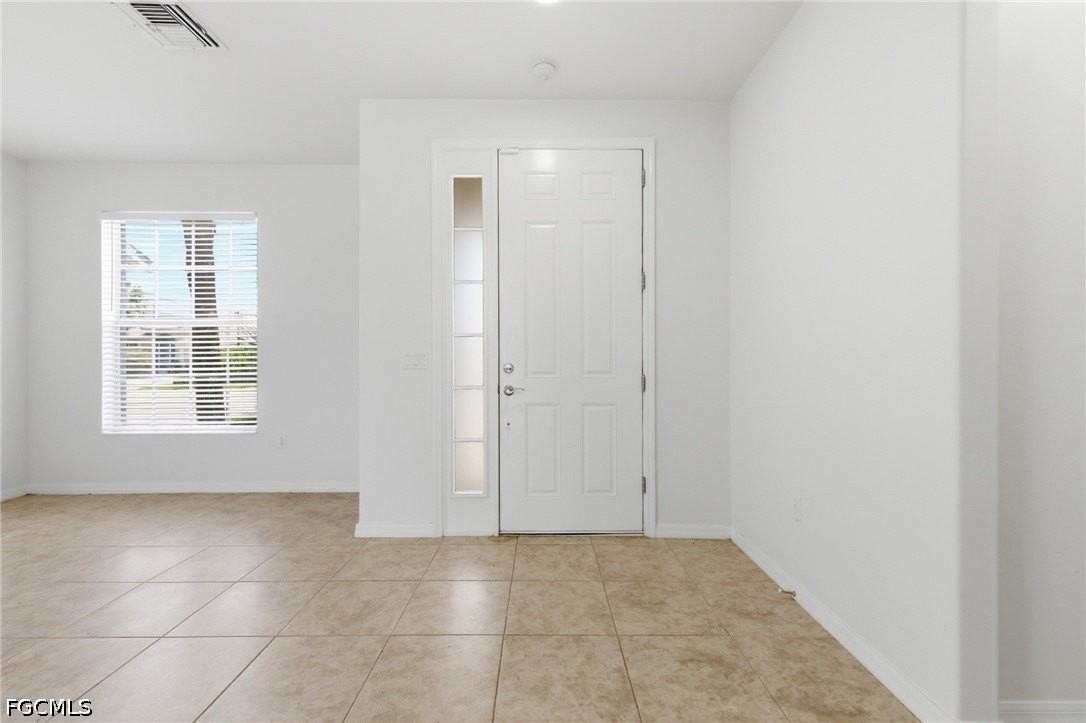 2639 Bellingham Ct - Photo 4 of 50
