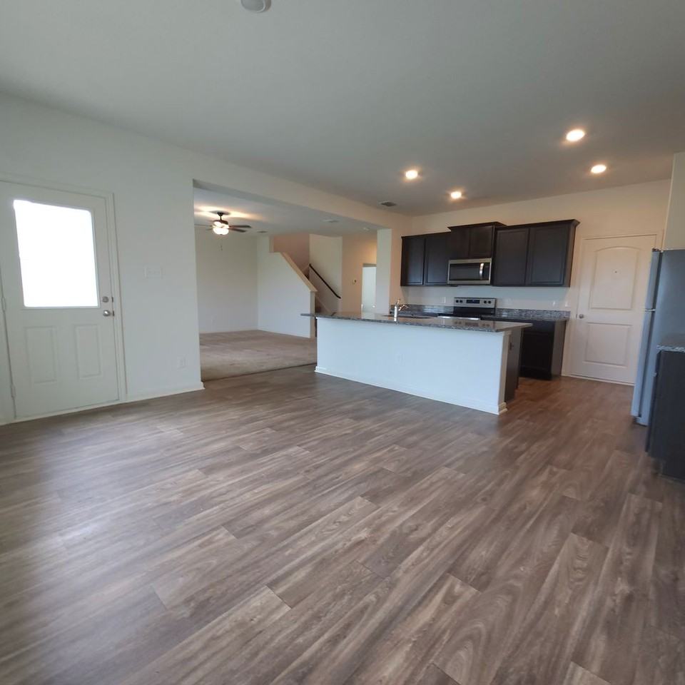 3006 Citron Gdn - Photo 2 of 22