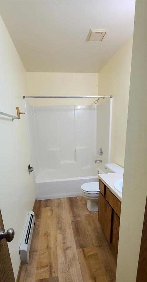 2037 35th Ave #6 - Photo 5 of 5