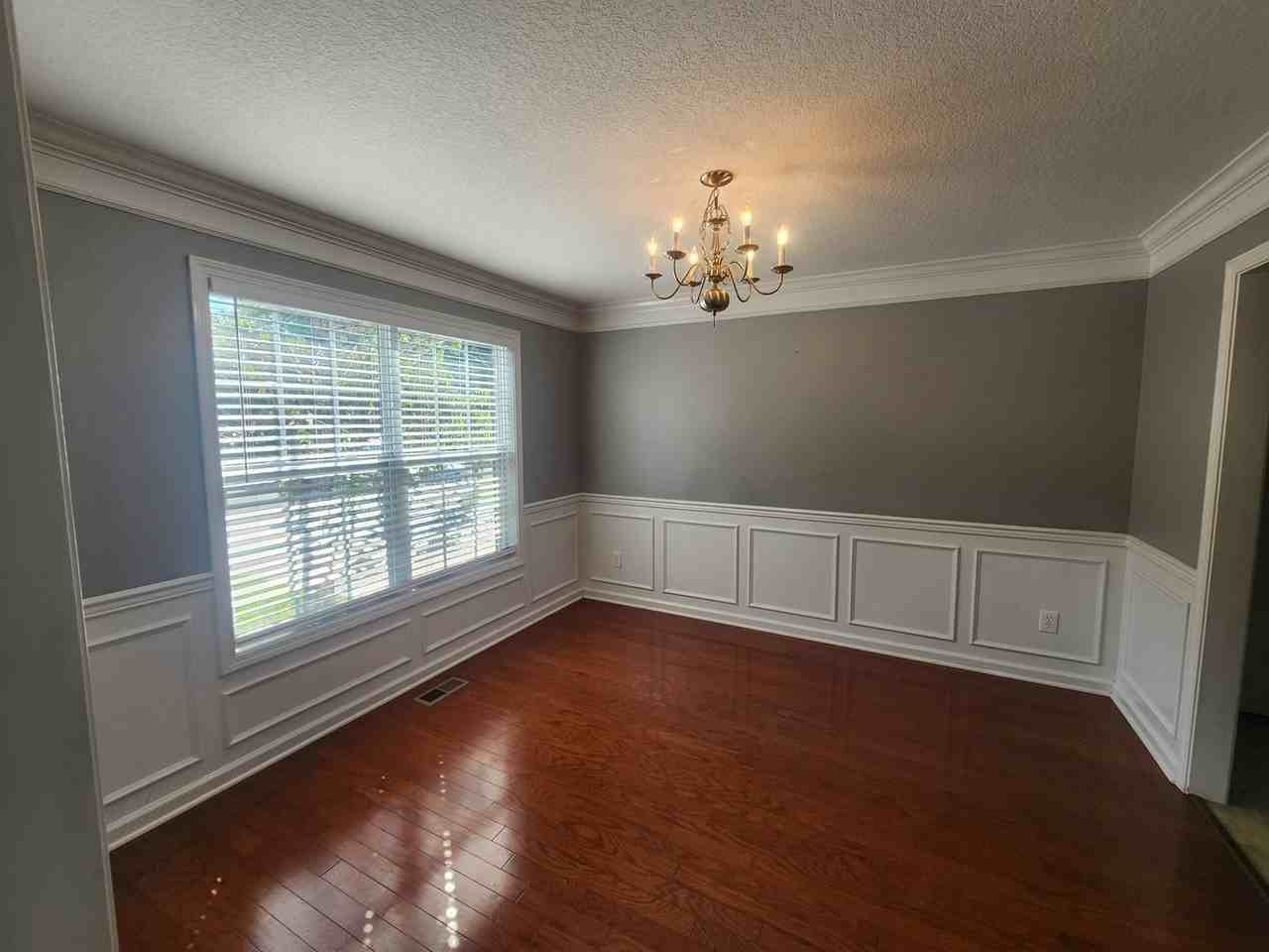 3346 Hunt Crest Rd - Photo 6 of 11