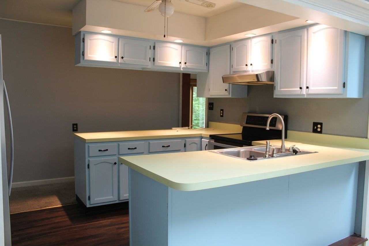 430 E Main St - Photo 5 of 12