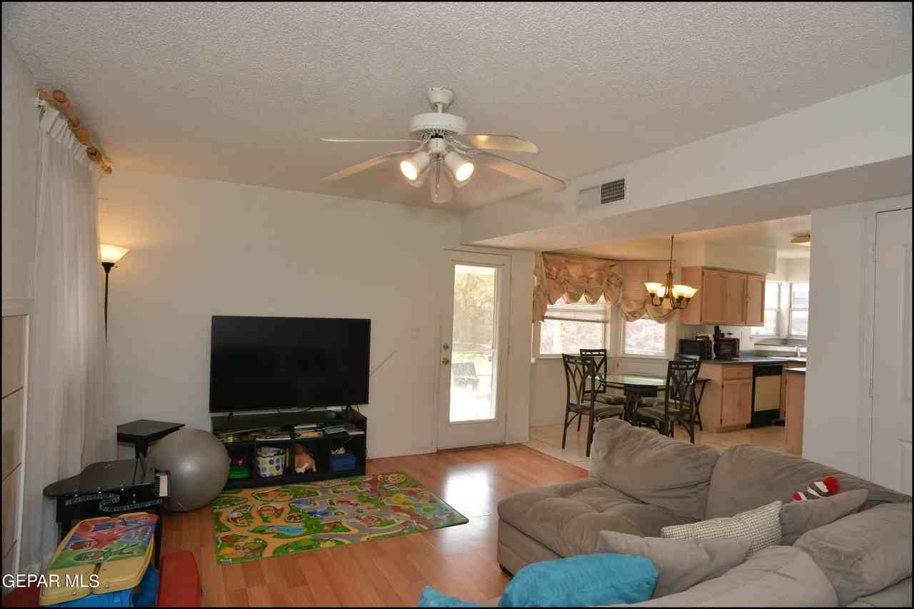 7528 Luz De Lumbre Ave - Photo 6 of 31
