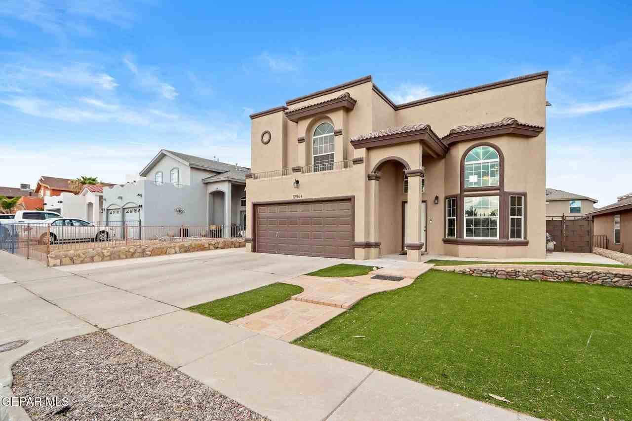12564 Paseo Alegre Dr - Photo 3 of 48
