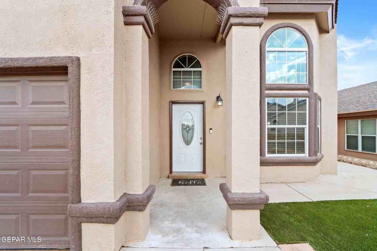 12564 Paseo Alegre Dr - Photo 4 of 48