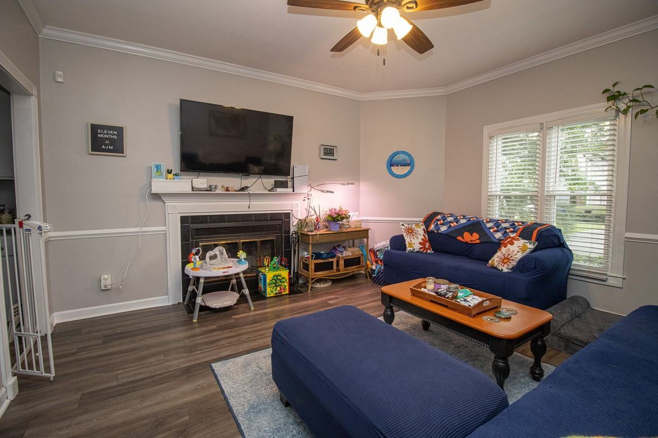 103 Ashley Ct - Photo 4 of 25