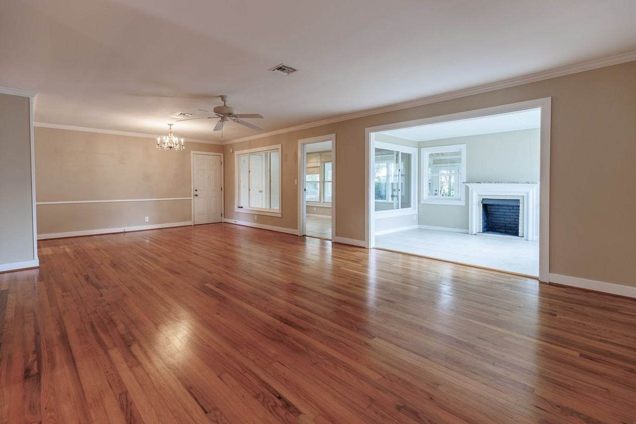 208 Pinecrest Ln - Photo 3 of 24
