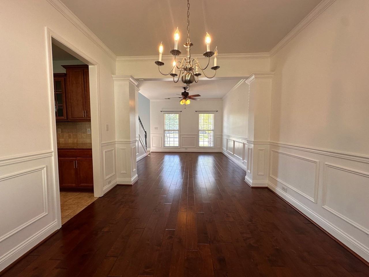 8909 Gentlewind Way - Photo 7 of 42