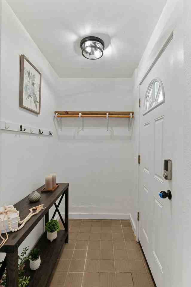 145 S Cherokee St - Photo 3 of 27