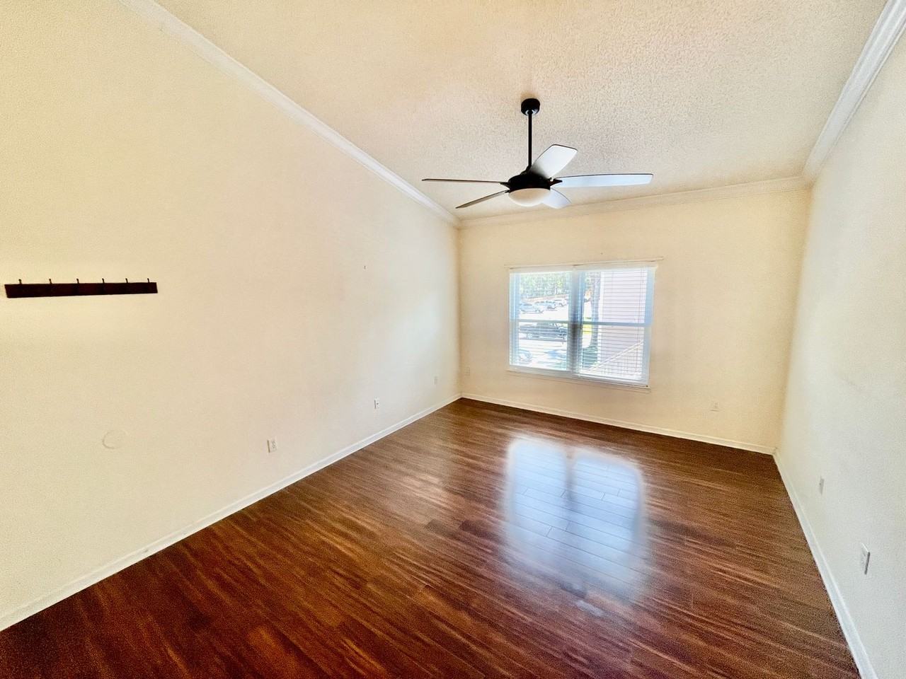 1601 Nectarine St #I6 - Photo 2 of 13