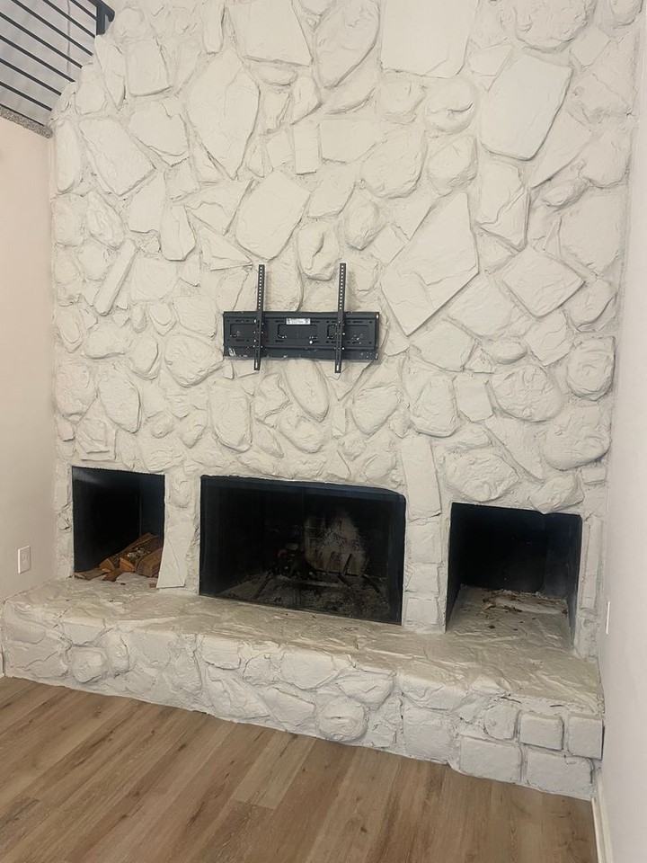 1900 Ridgecrest Dr - Photo 5 of 32