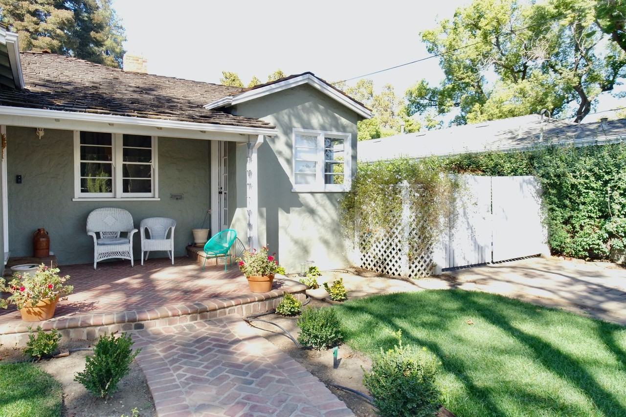 1289 Pine Ave - Photo 2 of 24