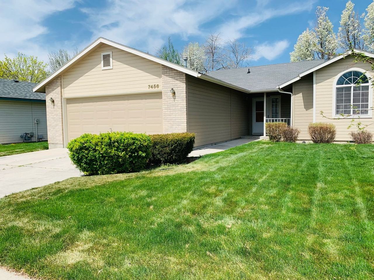 7456 W Limelight Ct - Photo 2 of 17