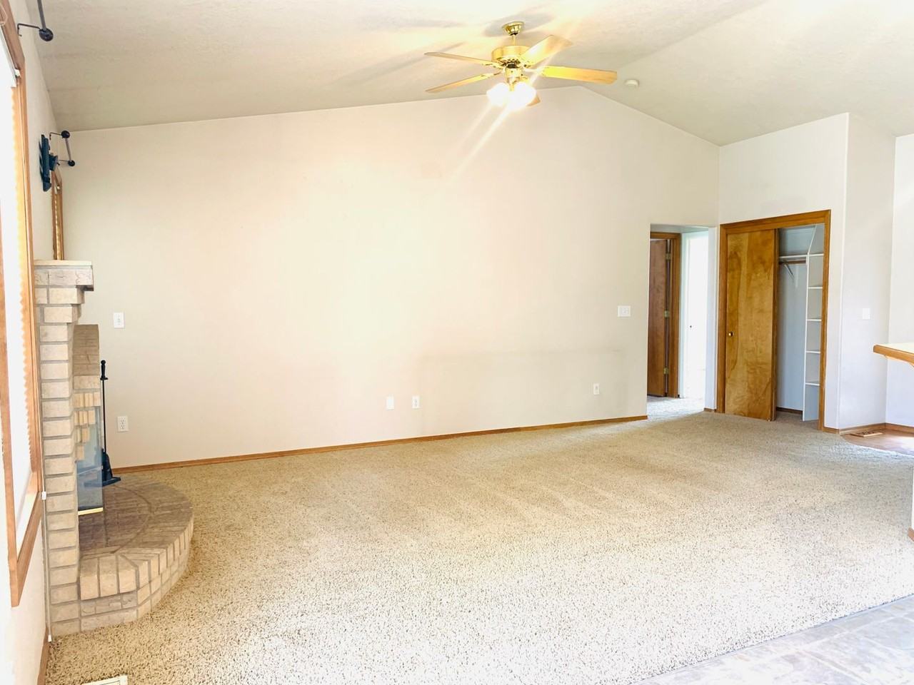 7456 W Limelight Ct - Photo 4 of 17