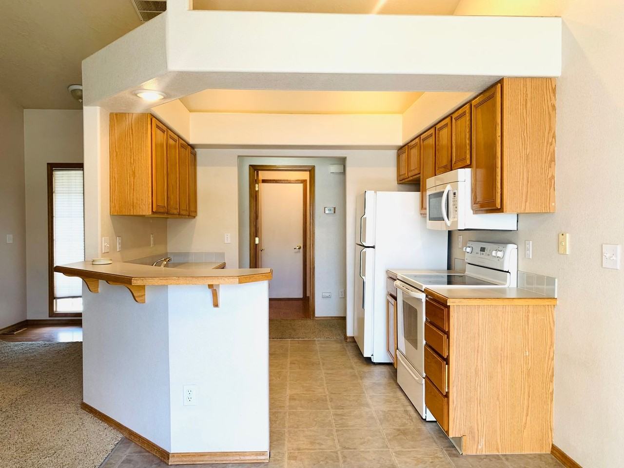 7456 W Limelight Ct - Photo 6 of 17