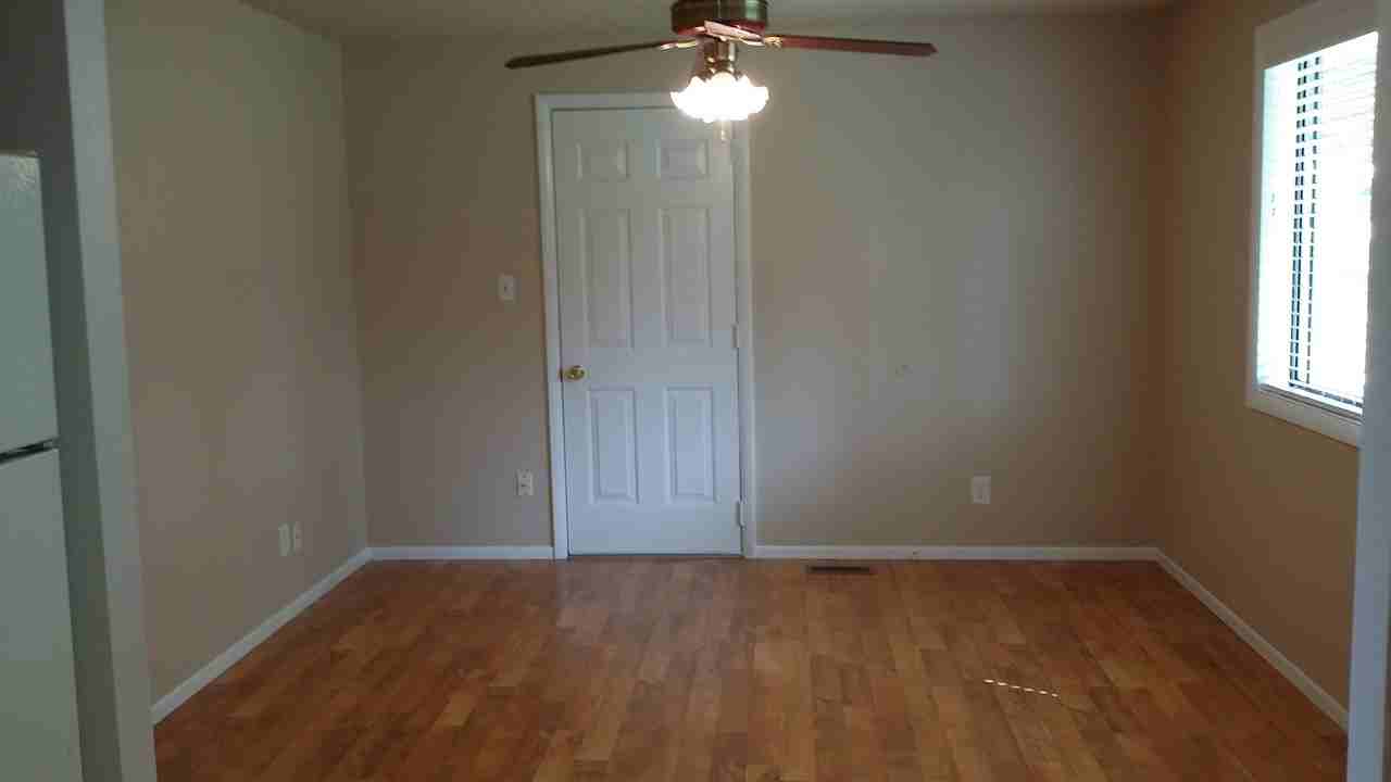 395 W Cranmer Dr - Photo 2 of 20
