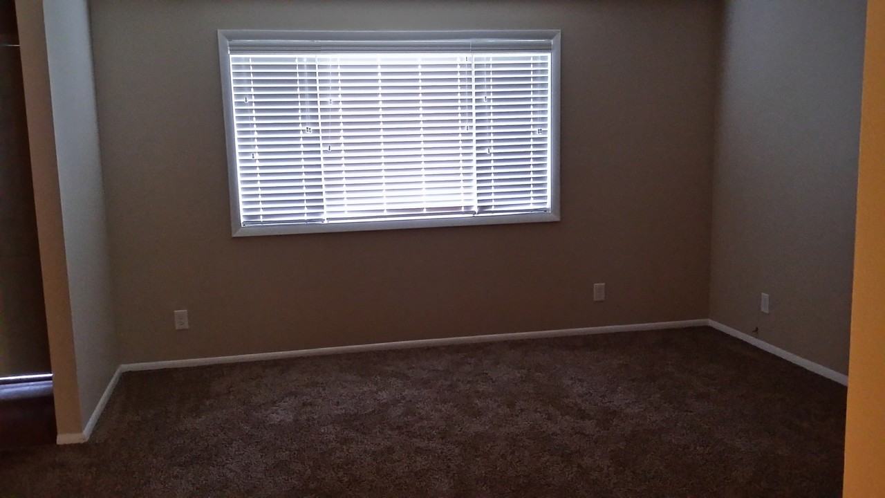 395 W Cranmer Dr - Photo 6 of 20