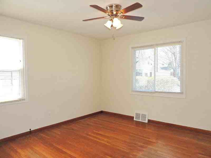 245 E 262nd St - Photo 6 of 17