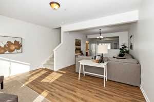 featured image of 542 W Main St
