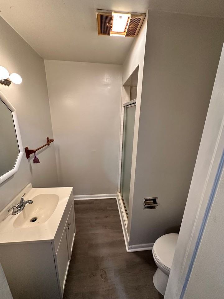 3915 E 38th St - Photo 6 of 7