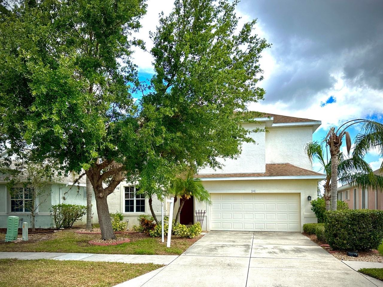 1799 Scarlett Ave - Photo 3 of 50
