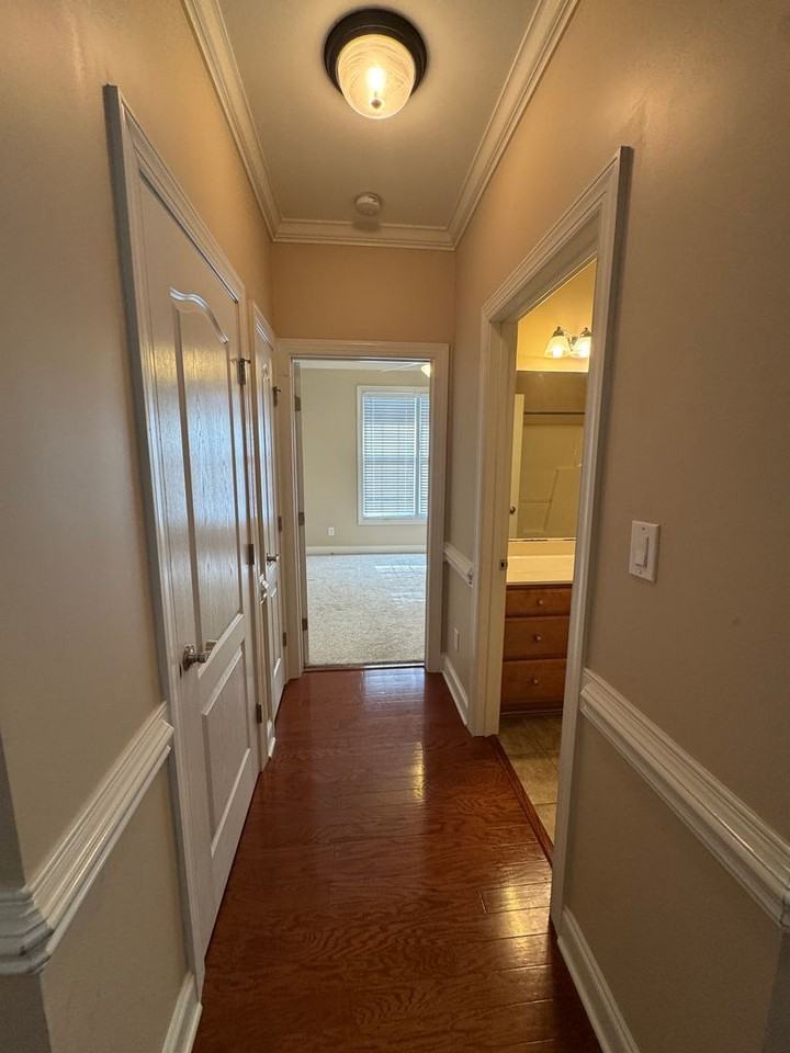 210 Fountainhead Ln - Photo 5 of 23