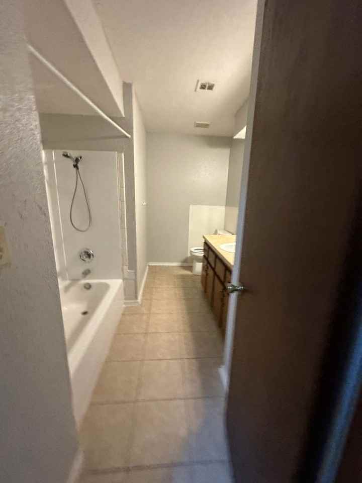 537 Franklin St - Photo 6 of 29