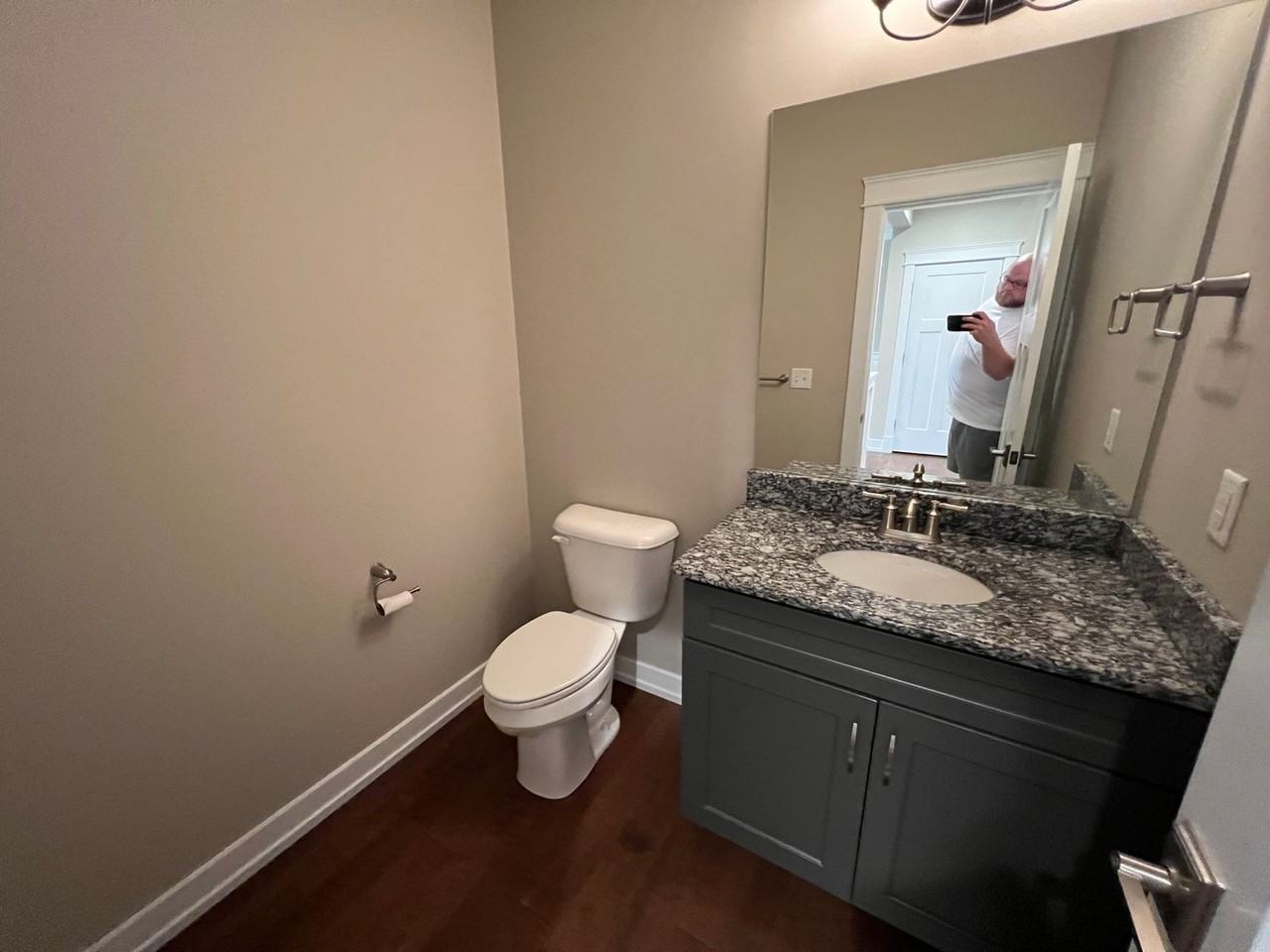 5016 Royal Ave - Photo 7 of 23