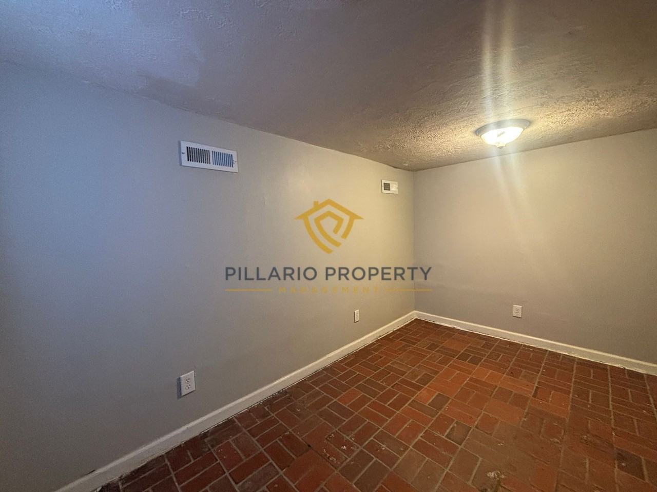 2815 Brookside Ave - Photo 7 of 17