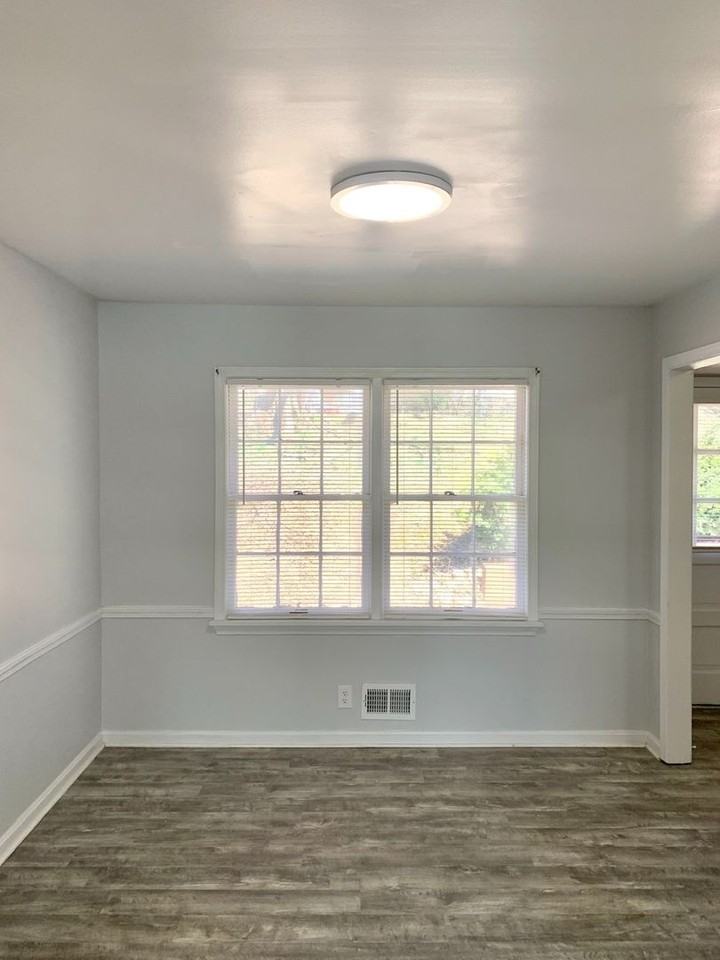 3311 Mid Dale Ln - Photo 5 of 23