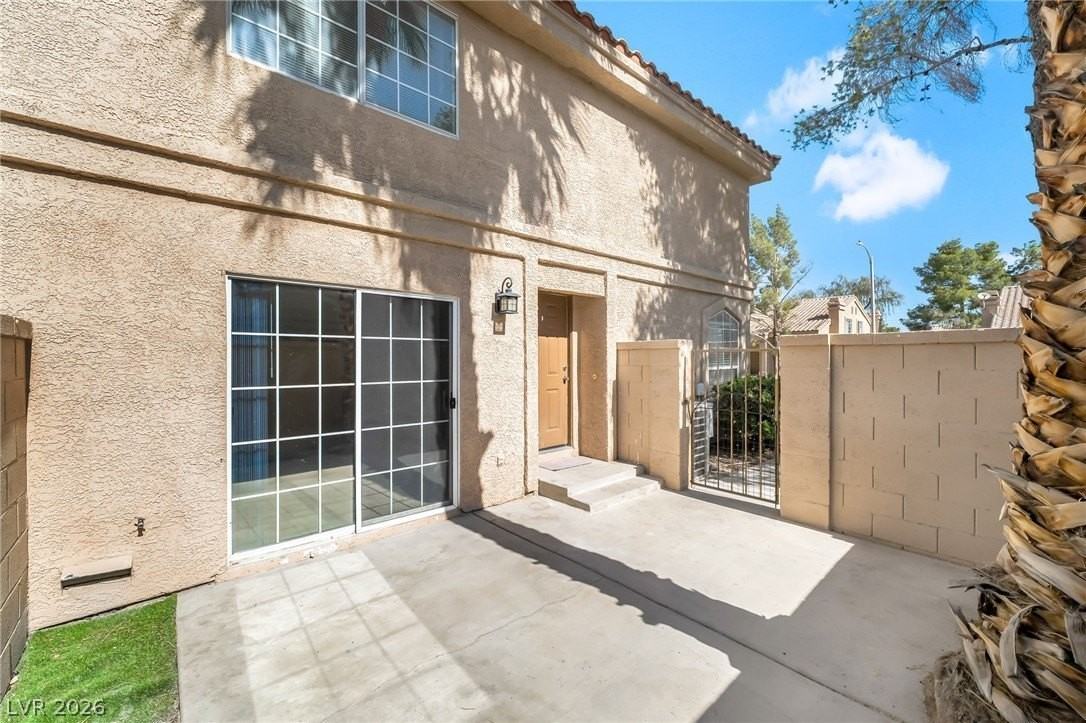 2815 Dawn Crossing Dr - Photo 4 of 24