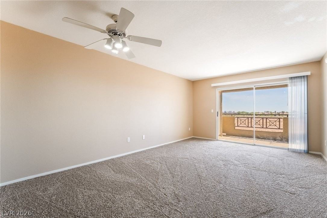 8070 W Russell Rd #2024 - Photo 5 of 19
