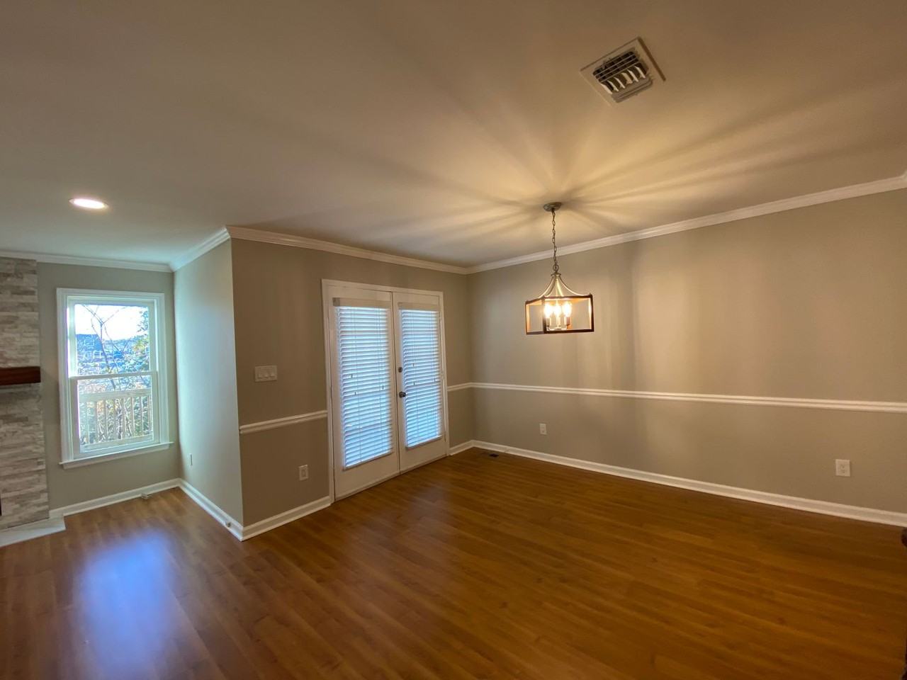 1435 Old Virginia Ct Se - Photo 3 of 21