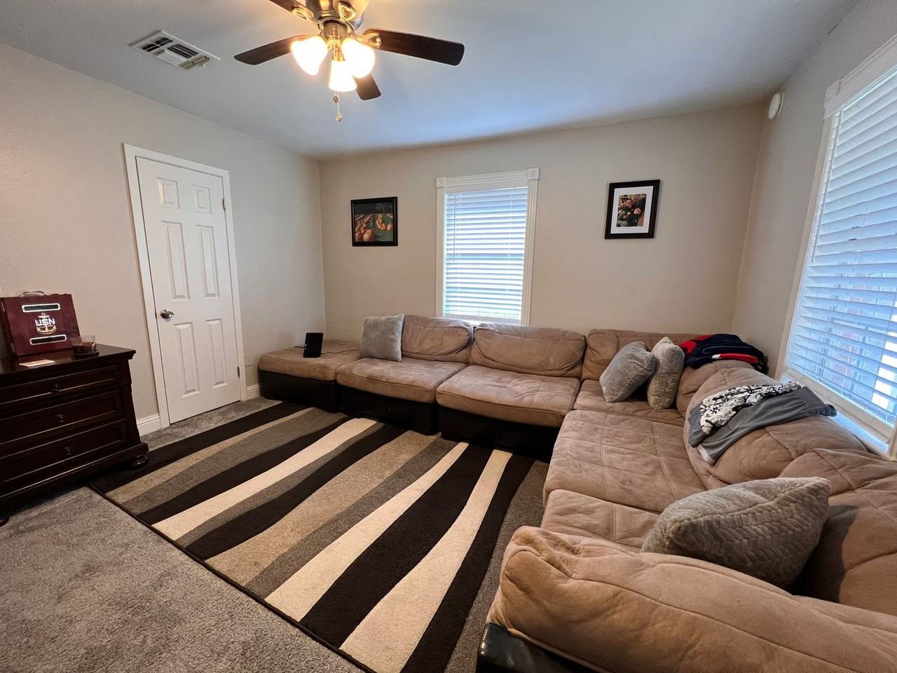 702 Cindy Ln - Photo 3 of 10