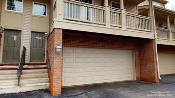 featured image of 2970 Barclay Way
