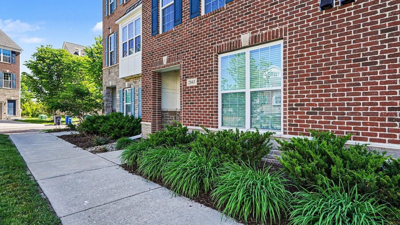 2843 Hardwick Rd - Photo 4 of 46