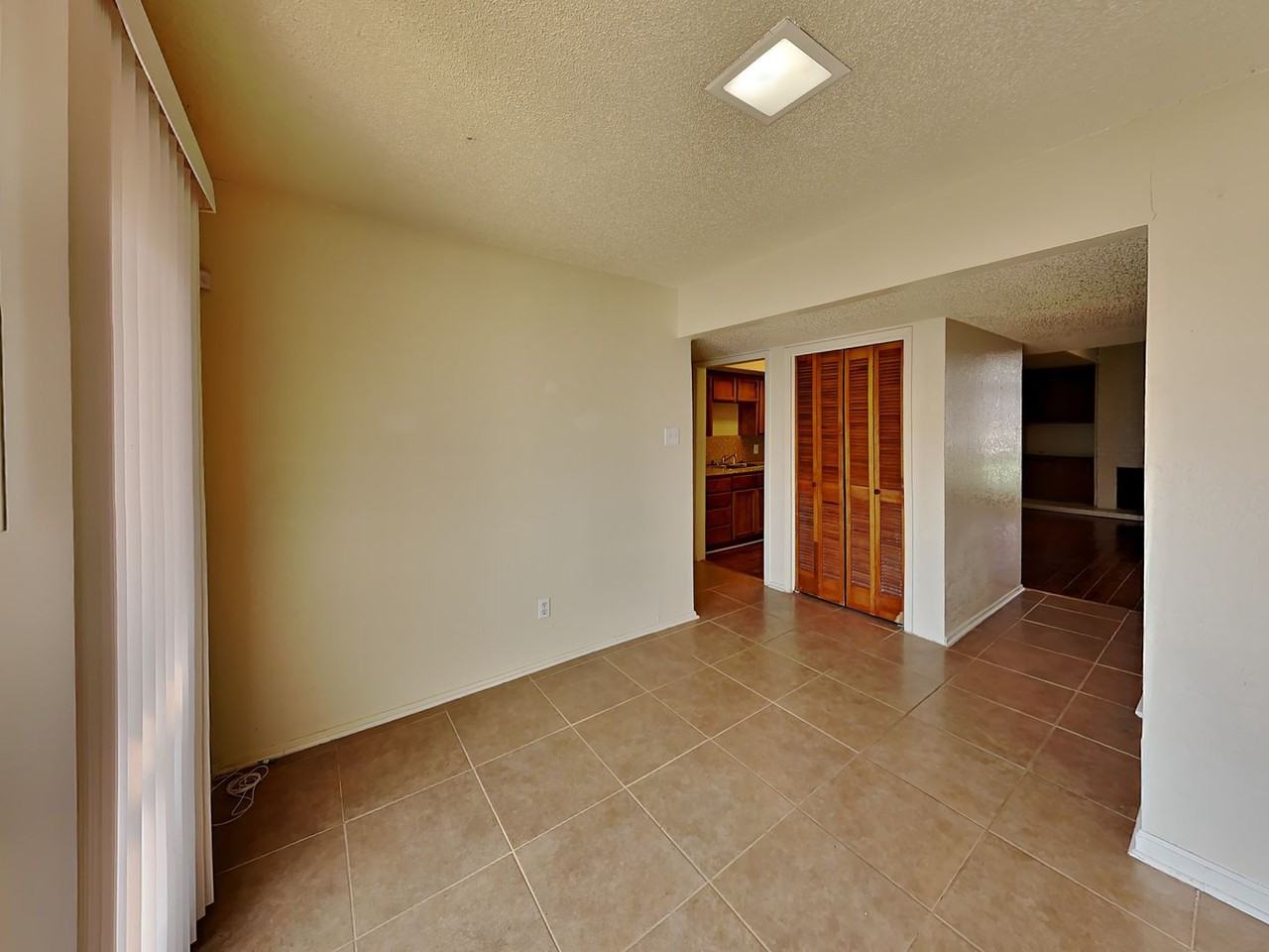 3413 W. 5th Street - Photo 7 of 15