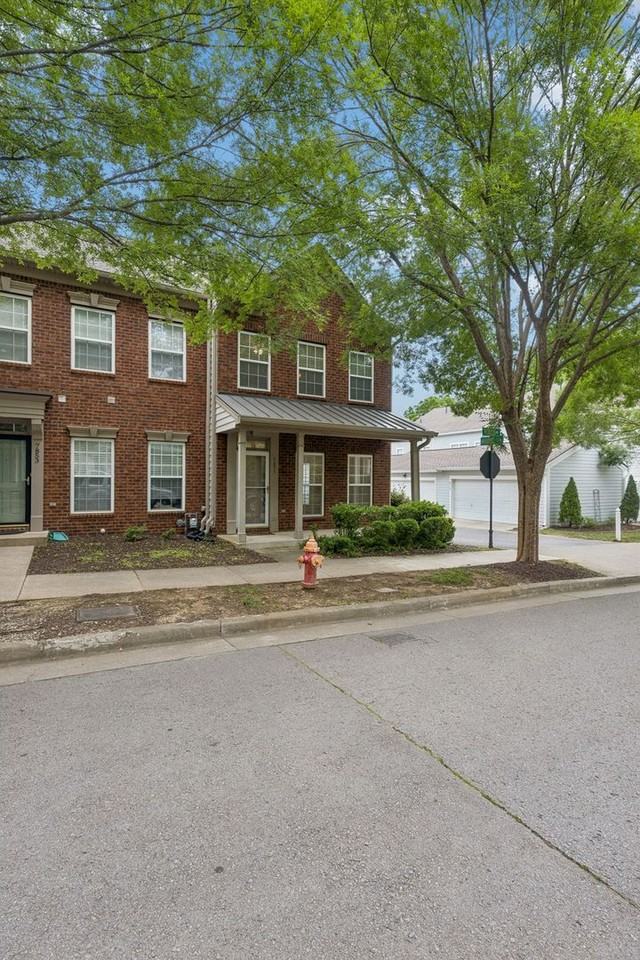 7855 Heaton Way - Photo 4 of 43