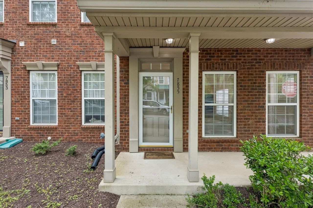 7855 Heaton Way - Photo 6 of 43
