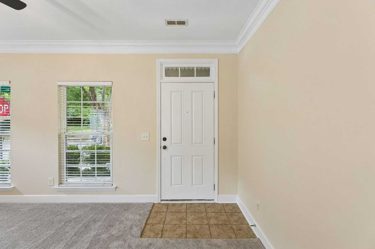 7855 Heaton Way - Photo 7 of 43