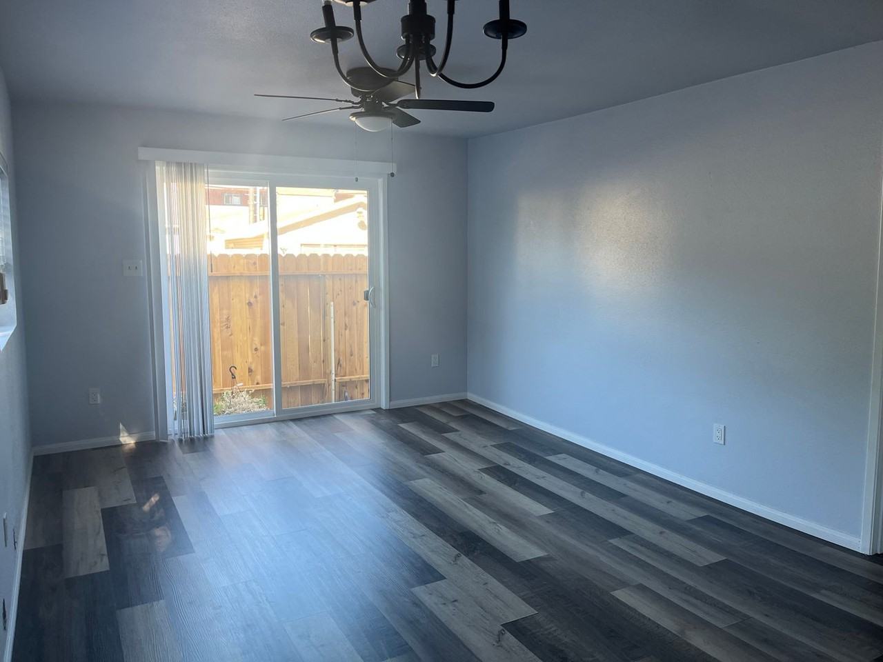 436 Hobson St - Photo 2 of 18