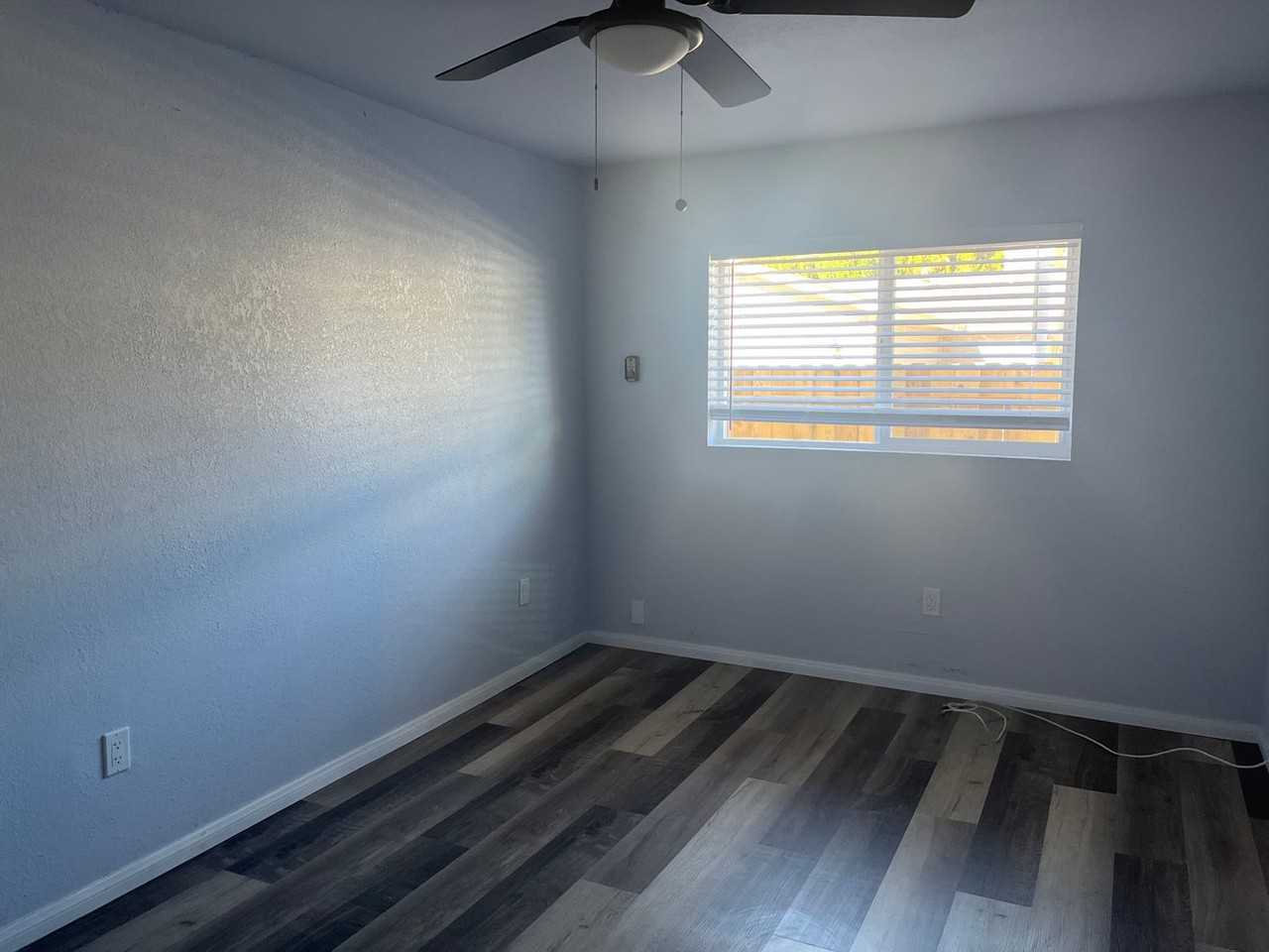 436 Hobson St - Photo 7 of 18
