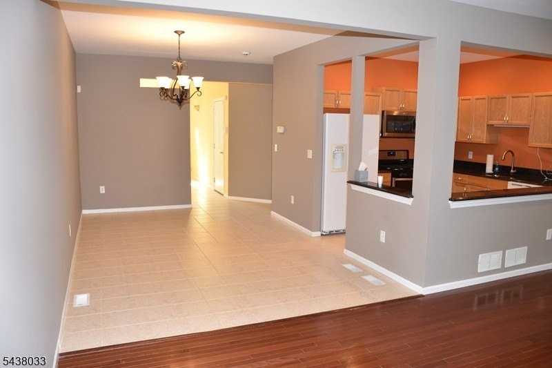 125 Springhill Dr - Photo 4 of 25